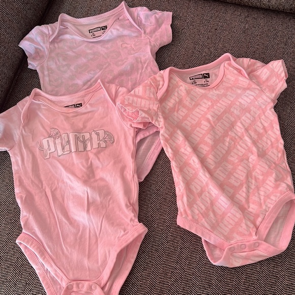 Puma Baby Girl Onesies/ 5 PC. - Picture 2 of 3